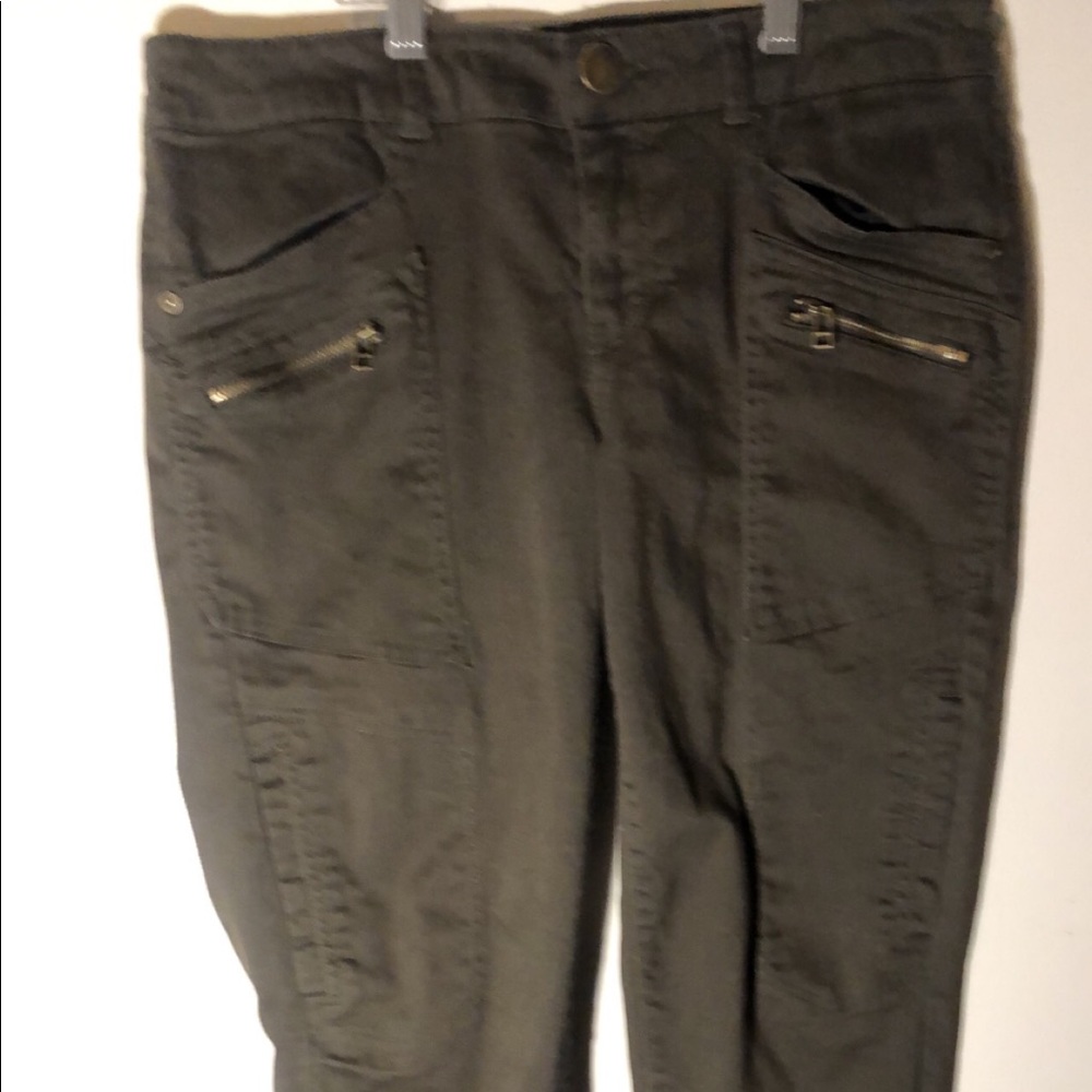 Very cute green jeans